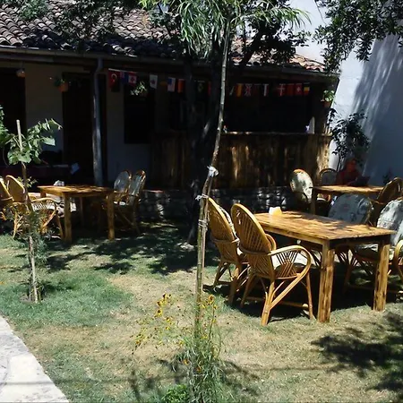 Boomerang בית הארחה